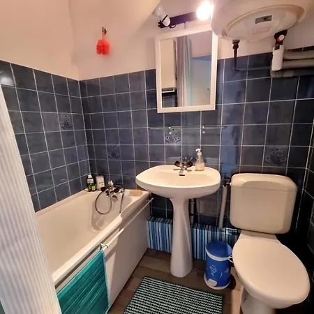 דירה 100 M De La Plage, 5 Minutes Du Centre *