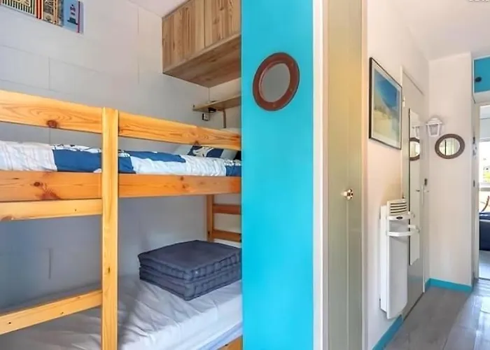 100 M De La Plage, 5 Minutes Du Centre